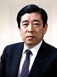 Un Yong Kim (1931 - 2017)